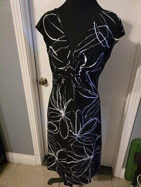 Black & White Floral Wrap-Style Women's Dress